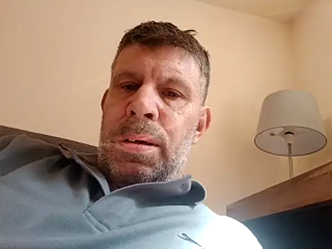 stud2512 online show from May 1, 2026, 1:38 pm