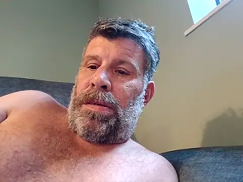 stud2512 online show from May 26, 2026, 6:39 pm