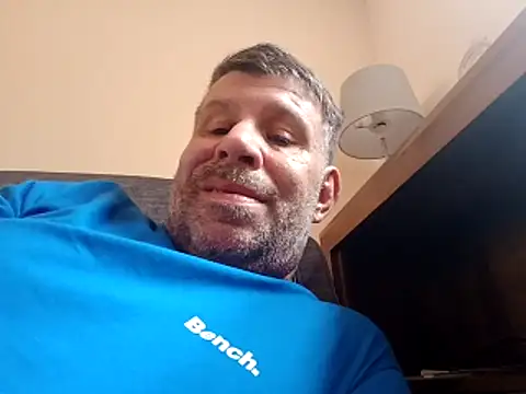 stud2512 online show from May 4, 2026, 11:24 am