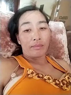 Snapshot of lris-Beauty77 chatting on March 21, 2026, 7:31 am lris-Beauty77 online show from March 21, 2026, 7:31 am