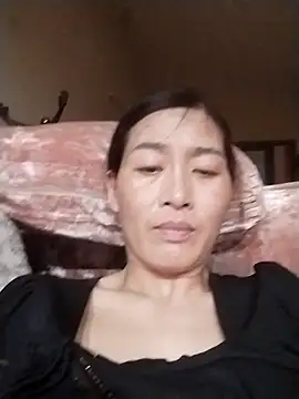 Snapshot of lris-Beauty77 chatting on March 23, 2026, 3:23 pm lris-Beauty77 online show from March 23, 2026, 3:23 pm