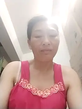 Snapshot of lris-Beauty77 chatting on March 24, 2026, 10:32 pm lris-Beauty77 online show from March 24, 2026, 10:32 pm