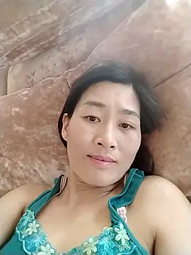 lris-Beauty77 online show from May 2, 2026, 7:13 am