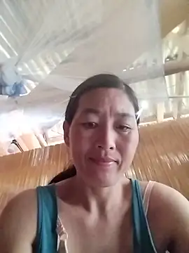 lris-Beauty77 online show from May 20, 2026, 6:32 am