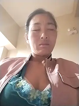 Snapshot of lris-Beauty77 chatting on March 8, 2026, 9:07 pm lris-Beauty77 online show from March 8, 2026, 9:07 pm