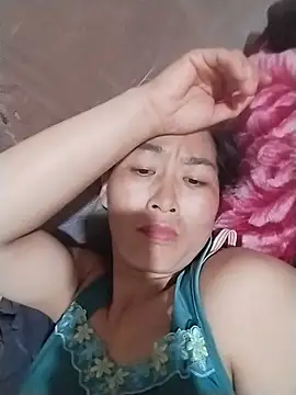 lris-Beauty77 online show from May 19, 2026, 4:25 pm