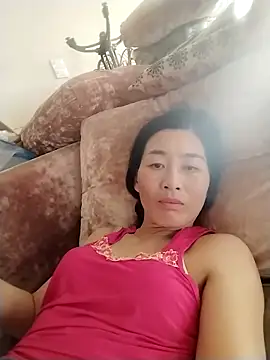 Snapshot of lris-Beauty77 chatting on April 11, 2026, 7:45 am lris-Beauty77 online show from April 11, 2026, 7:45 am