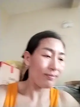 Snapshot of lris-Beauty77 chatting on April 14, 2026, 10:09 am lris-Beauty77 online show from April 14, 2026, 10:09 am