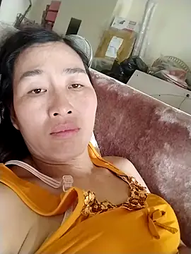 Snapshot of lris-Beauty77 chatting on March 13, 2026, 7:13 am lris-Beauty77 online show from March 13, 2026, 7:13 am