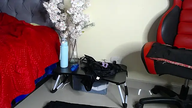 ivonnahills online show from April 2, 2026, 9:05 am