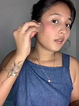 Snapshot of laly_spank chatting on February 28, 2026, 11:26 pm laly spank online show from February 28, 2026, 11:26 pm