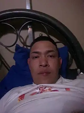 Snapshot of a1caponii chatting on February 21, 2026, 4:14 am a1caponii online show from February 21, 2026, 4:14 am