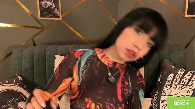 Esmeralda16 online show from April 18, 2026, 12:57 am