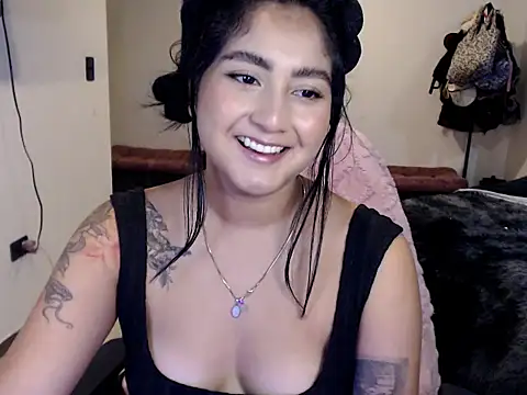 Snapshot of zakura_ania chatting on February 24, 2026, 1:06 am zakura ania online show from February 24, 2026, 1:06 am