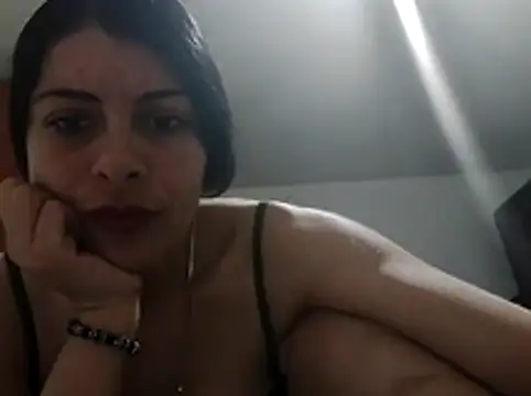 Snapshot of tefutbin3 chatting on April 21, 2026, 7:53 pm tefutbin3 online show from April 21, 2026, 7:53 pm