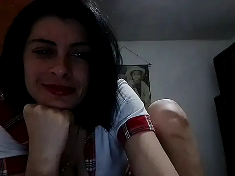 Snapshot of tefutbin3 chatting on April 26, 2026, 6:16 pm tefutbin3 online show from April 26, 2026, 6:16 pm