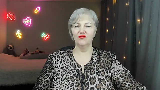 Snapshot of Mary-Leee chatting on April 4, 2026, 5:41 pm Mary-Leee online show from April 4, 2026, 5:41 pm