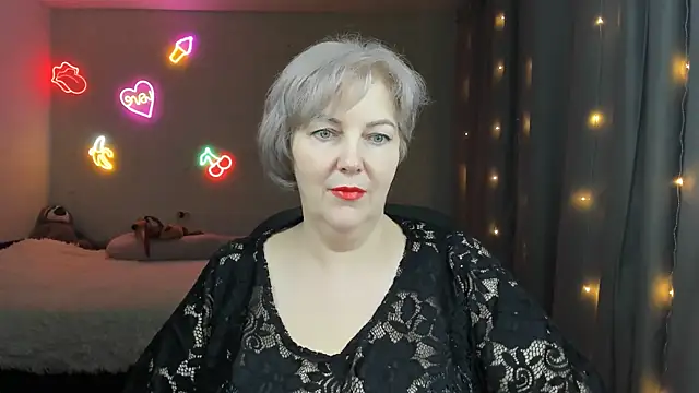 Snapshot of Mary-Leee chatting on April 18, 2026, 3:31 am Mary-Leee online show from April 18, 2026, 3:31 am