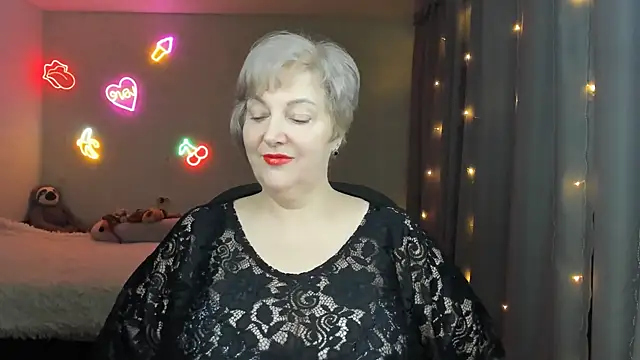 Snapshot of Mary-Leee chatting on April 20, 2026, 2:40 pm Mary-Leee online show from April 20, 2026, 2:40 pm