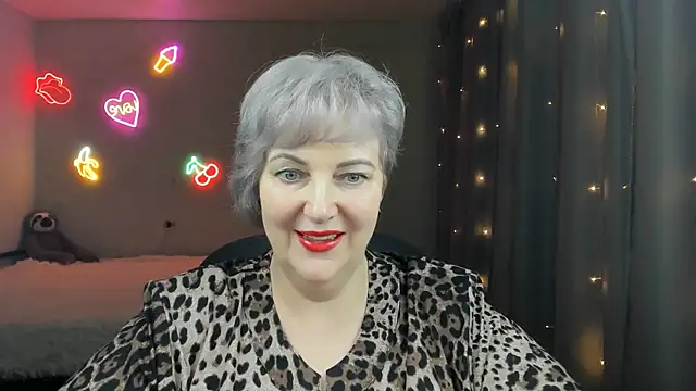 Snapshot of Mary-Leee chatting on March 13, 2026, 9:25 am Mary-Leee online show from March 13, 2026, 9:25 am