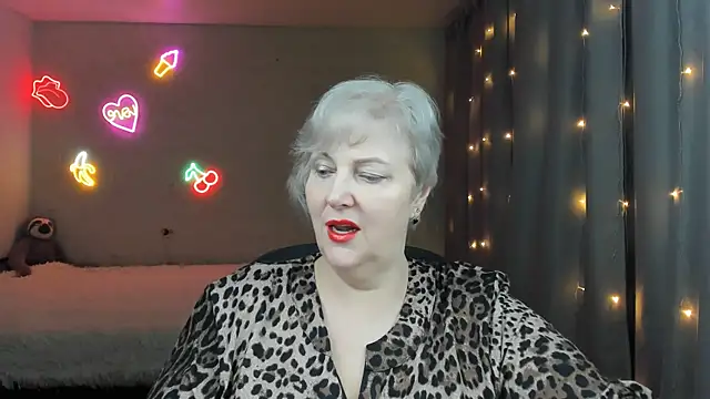 Snapshot of Mary-Leee chatting on March 24, 2026, 5:13 pm Mary-Leee online show from March 24, 2026, 5:13 pm