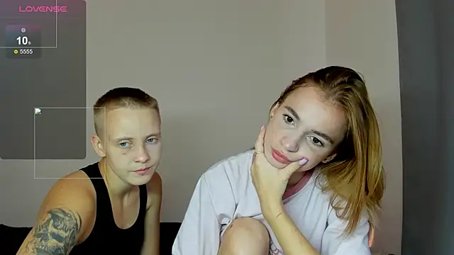 Snapshot of Stacey_Brow chatting on July 8, 2026, 1:41 am Stacey Brow online show from July 8, 2026, 1:41 am