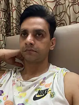 Snapshot of online4u08 chatting on March 18, 2026, 9:37 pm online4u08 online show from March 18, 2026, 9:37 pm