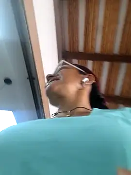 Lorenaluna online show from March 29, 2026, 2:52 pm