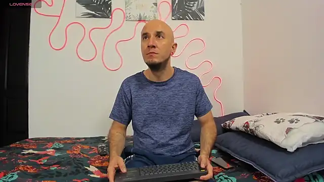 Cintya n Roger online show from April 8, 2026, 12:17 pm