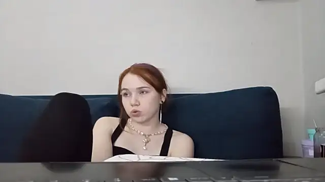 DizzyRina online show from March 10, 2026, 3:16 pm