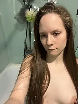 DivaAurum online show from March 3, 2026, 3:08 pm