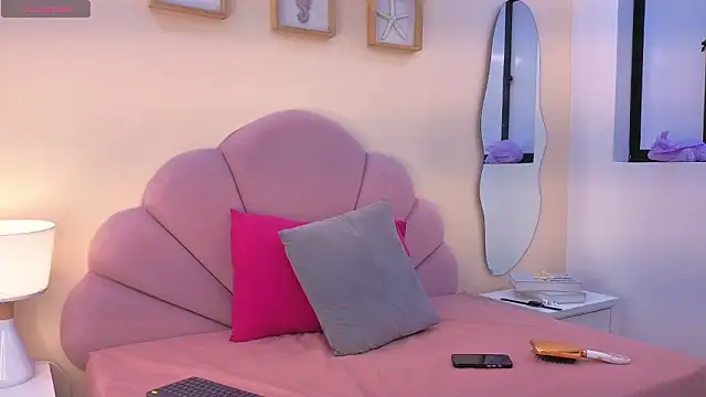 serena arias7 online show from February 27, 2026, 9:58 pm