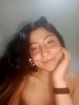 Little Sweett online show from February 28, 2026, 2:44 am