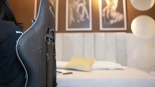 mekari fox online show from March 3, 2026, 5:20 pm