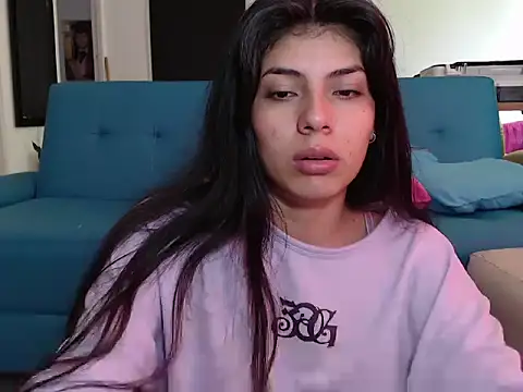 Snapshot of Mini_Sky chatting on March 5, 2026, 2:35 pm Mini Sky online show from March 5, 2026, 2:35 pm