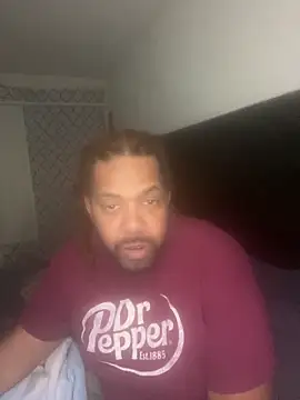 Snapshot of bigsmooth312 chatting on February 26, 2026, 12:32 am bigsmooth312 online show from February 26, 2026, 12:32 am