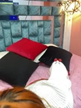 Snapshot of Elaaa_pink21 chatting on February 24, 2026, 2:45 am Elaaa pink21 online show from February 24, 2026, 2:45 am