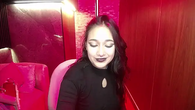 Snapshot of Aura_cute_ chatting on April 22, 2026, 3:35 am Aura cute online show from April 22, 2026, 3:35 am