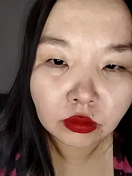 Sweety Cheekss online show from April 7, 2026, 1:46 pm