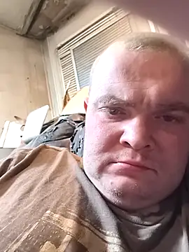 diamont1994 online show from February 25, 2026, 5:29 am