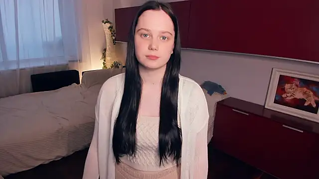 LynnaNull online show from March 2, 2026, 1:40 pm