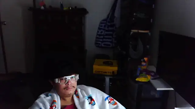 Snapshot of longlongsong chatting on March 2, 2026, 11:06 am longlongsong online show from March 2, 2026, 11:06 am