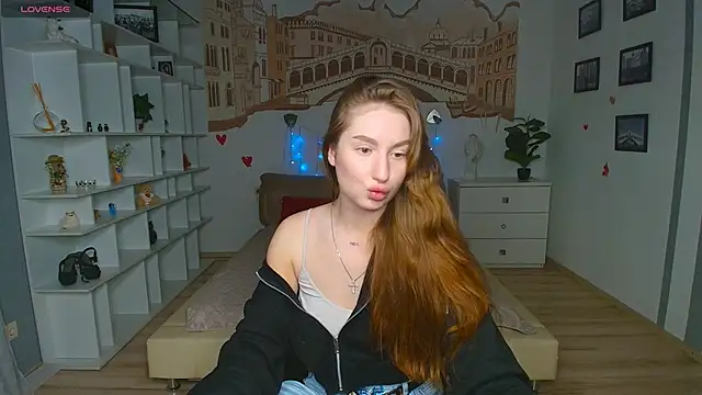 AlicaFoxis online show from April 20, 2026, 6:09 pm