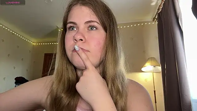 Amy Maev online show from May 14, 2026, 9:28 am