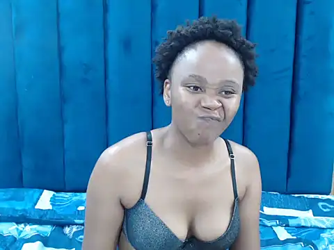 CreamyTea online show from March 3, 2026, 6:04 pm