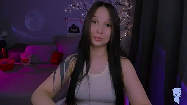 SoftyMooon online show from April 10, 2026, 7:10 pm