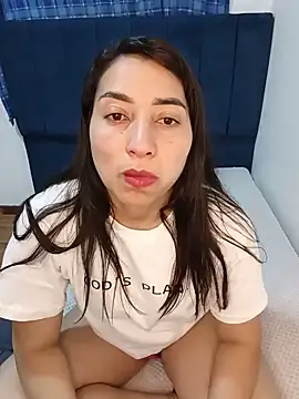 Snapshot of ANGELY_WET_JEET chatting on June 30, 2026, 3:06 am ANGELY WET JEET online show from June 30, 2026, 3:06 am