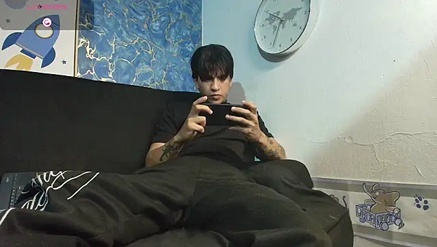 Tessarion Black online show from May 7, 2026, 4:39 am