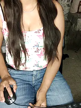 Snapshot of Gurleen_kaur69 chatting on March 29, 2026, 3:30 am Gurleen kaur69 online show from March 29, 2026, 3:30 am