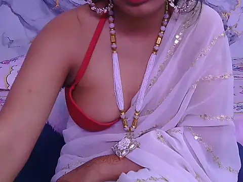 Aayesha-queen online show from February 26, 2026, 9:42 am